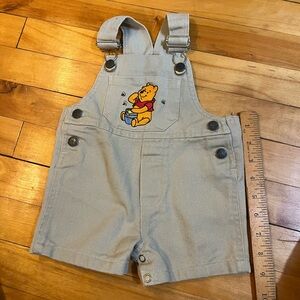 Vintage Y2K Disney Winnie The Pooh Embroidered Khaki Shorts Overalls 6-9M 2000